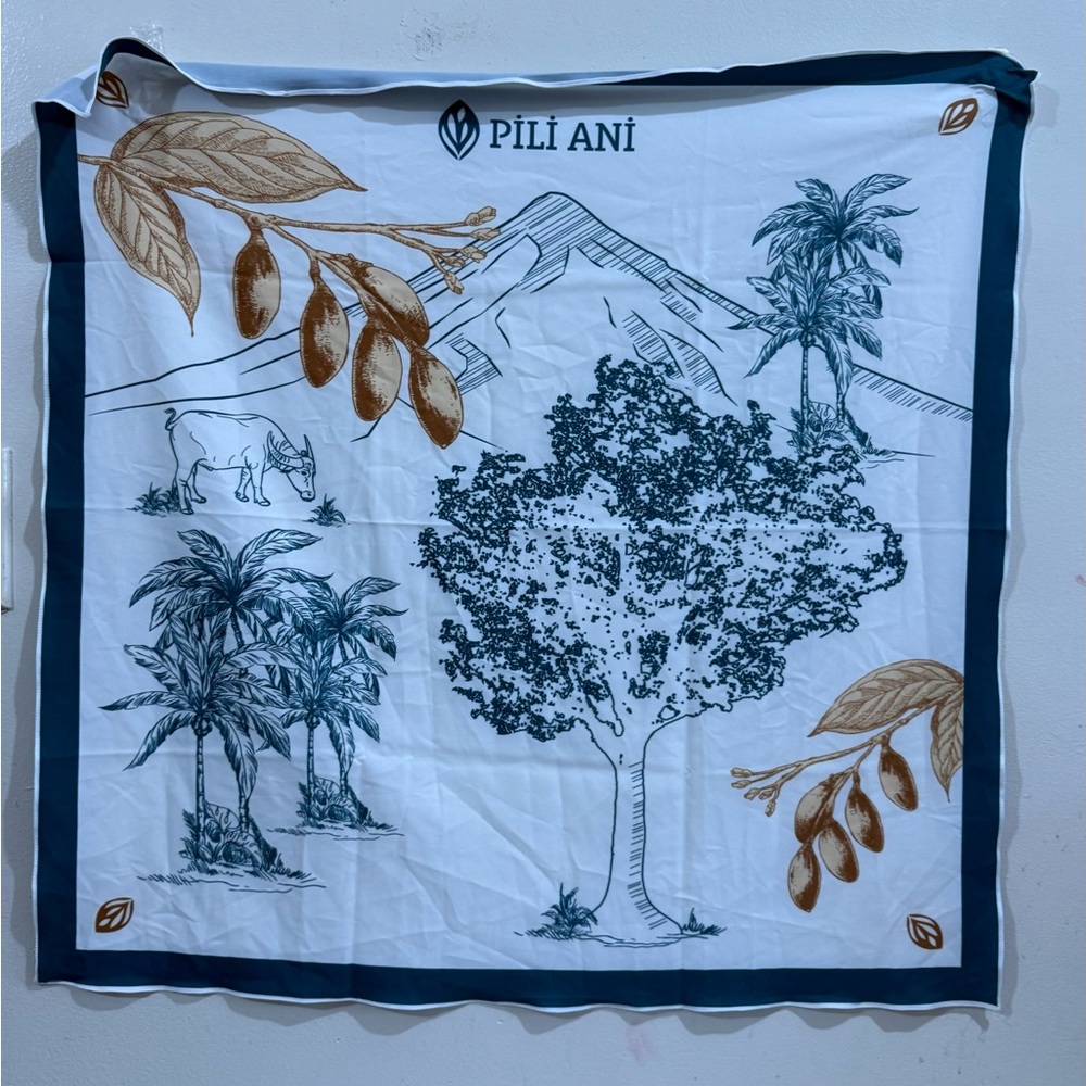 Pili Ani White & Navy Botanical Print Scarf